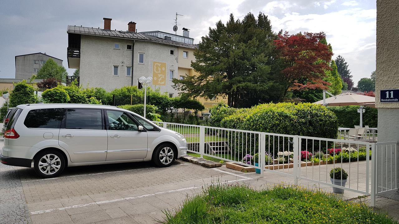 The Little Guesthouse Salzburg Bagian luar foto